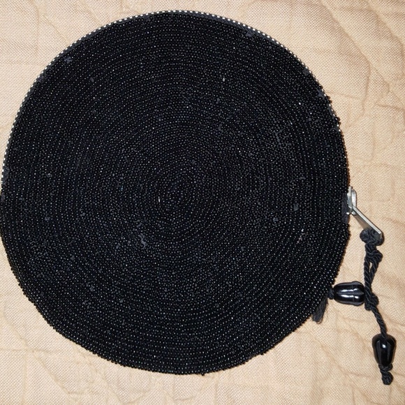 Early Embroidered Round Seed Glass Beaded Purse - Picture 2 of 3